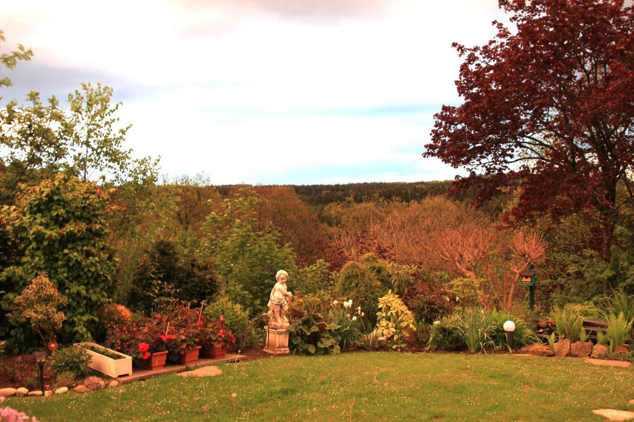 Bed And Breakfast Am Hoehenweg Warstein Exterior foto